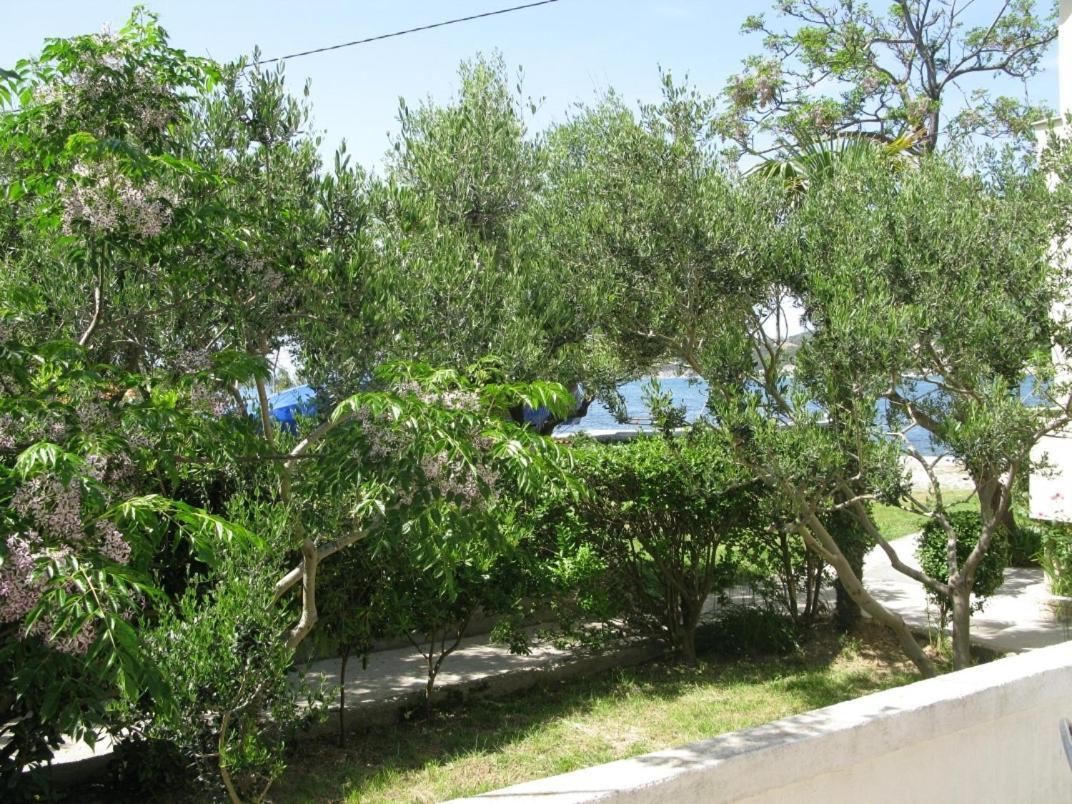 Apartments By The Sea Supetarska Draga - Donja, Rab - 11769 Kültér fotó
