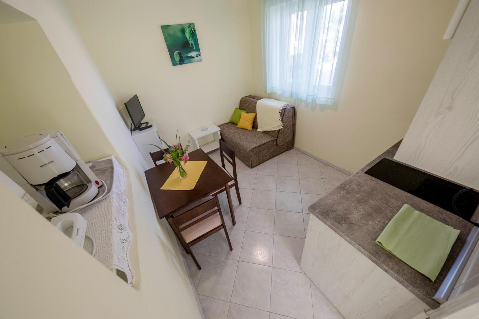 Apartments By The Sea Supetarska Draga - Donja, Rab - 11769 Szoba fotó